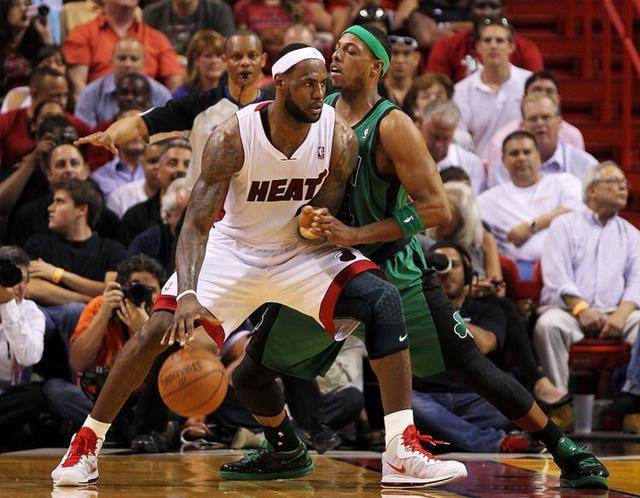 瞬间引发热 瞬间引发热